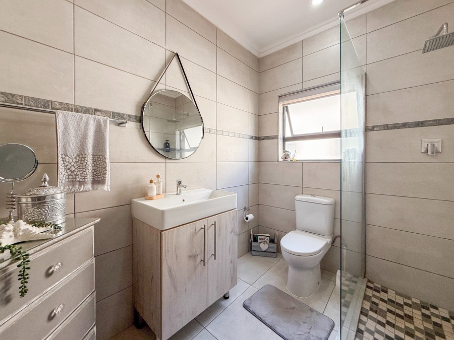 2 Bedroom Property for Sale in Leloko Lifestyle Estate North West